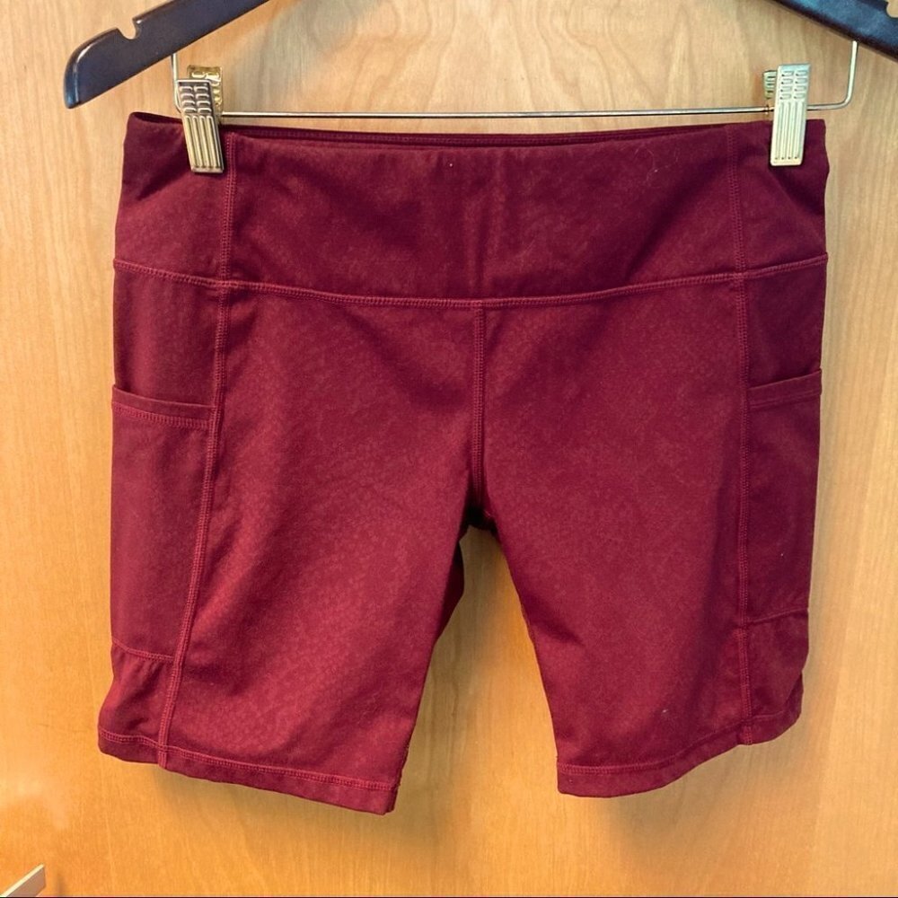 LAKOSMO Sz M Activewear Yoga Shorts with Pockets